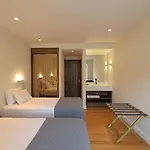 Flh Clerigos Luxury דירה פורטו