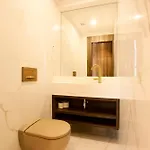 Flh Clerigos Luxury דירה