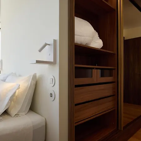 Flh Clerigos Luxury Porto