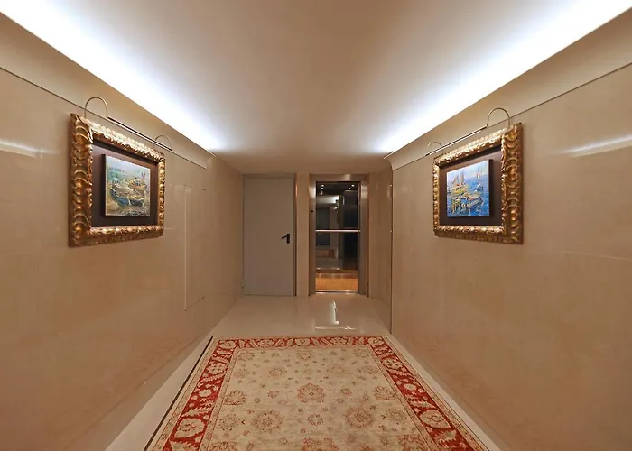 Flh Clérigos Luxury Oporto